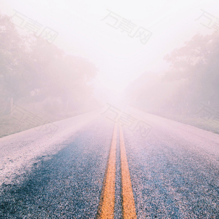 唯美朦胧公路背景图