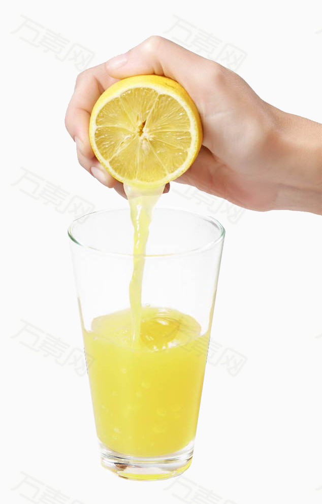 手挤柠檬汁
