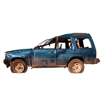 一辆破旧的事故车