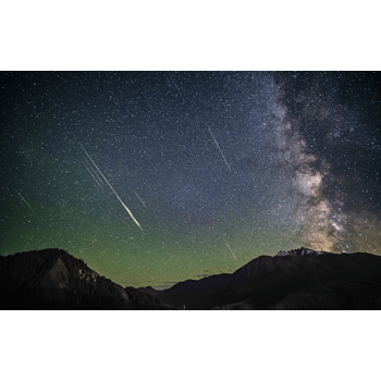 流星雨背景 素材 免费流星雨背景图片素材 流星雨背景素材大全 万素网