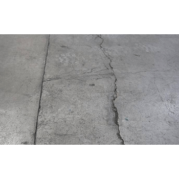 裂缝石灰水泥地面背景