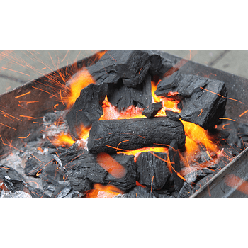 火星四溅燃烧的木炭